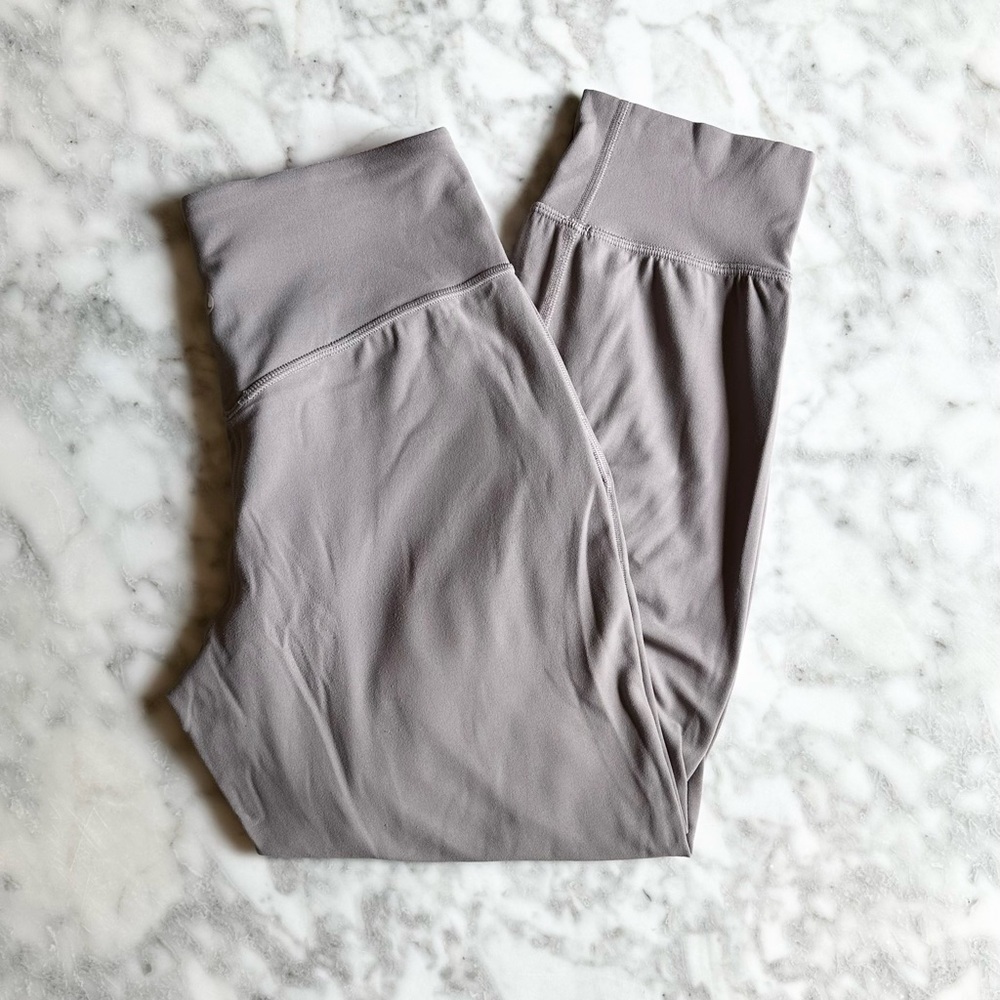 Lululemon Cropped Joggers